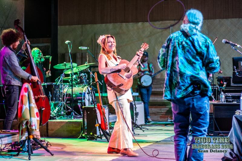 TicoTimeBluegrass_2024_Lindsay-Lou-Railroad-Earth_photo-by-Sean-Delaney TicoTimeBluegrass_2024_Lindsay-Lou-Railroad-Earth_photo-by-Sean-Delaney